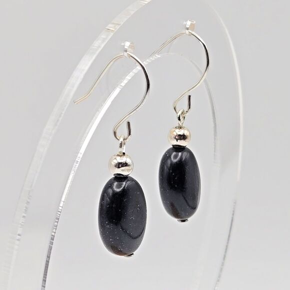 Oval Onyx Earrings Drop Dangle Stones on Silvertone Hooks Dainty Minimalist - Picture 4 of 5